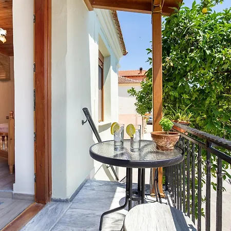 Lemontree House Apartman Limenária